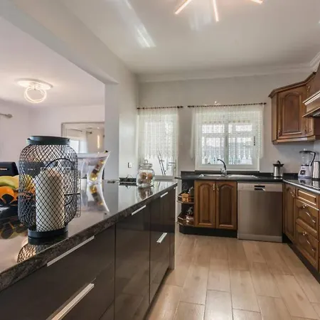 Casa Portuguesa Villa Tahiche